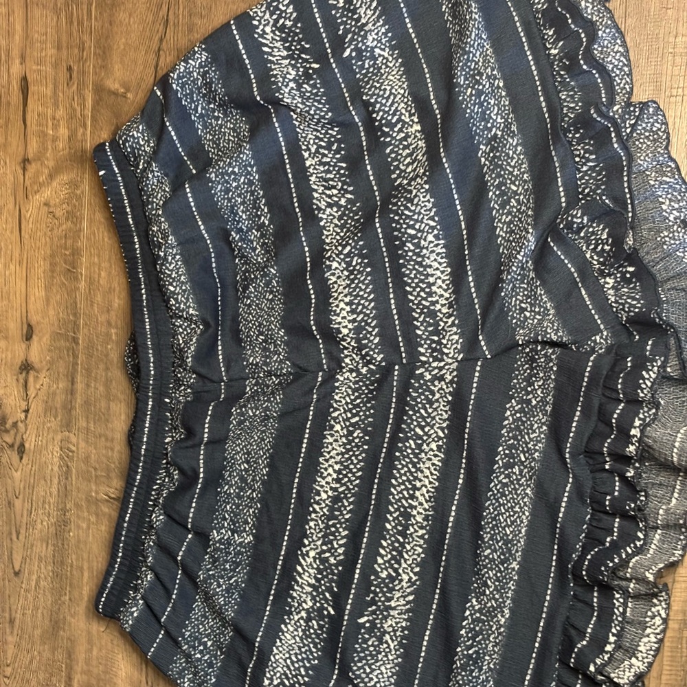 LuLaRoe Blue and White Textured Shorts